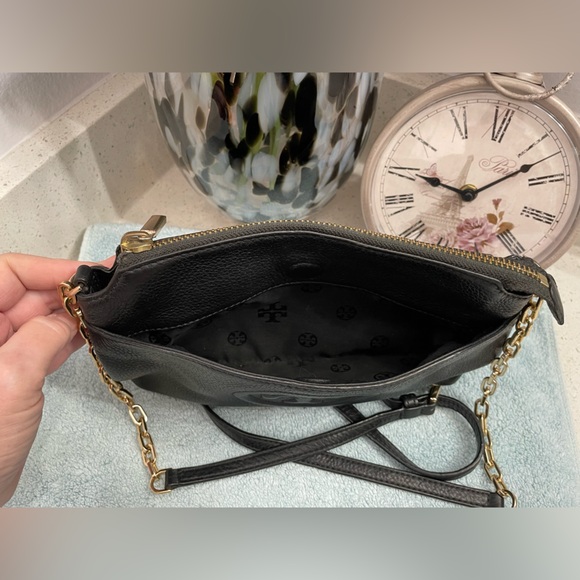 Tory Burch Bombe Black Leather Crossbody with Gold Chain Accents - Picture 7 of 14